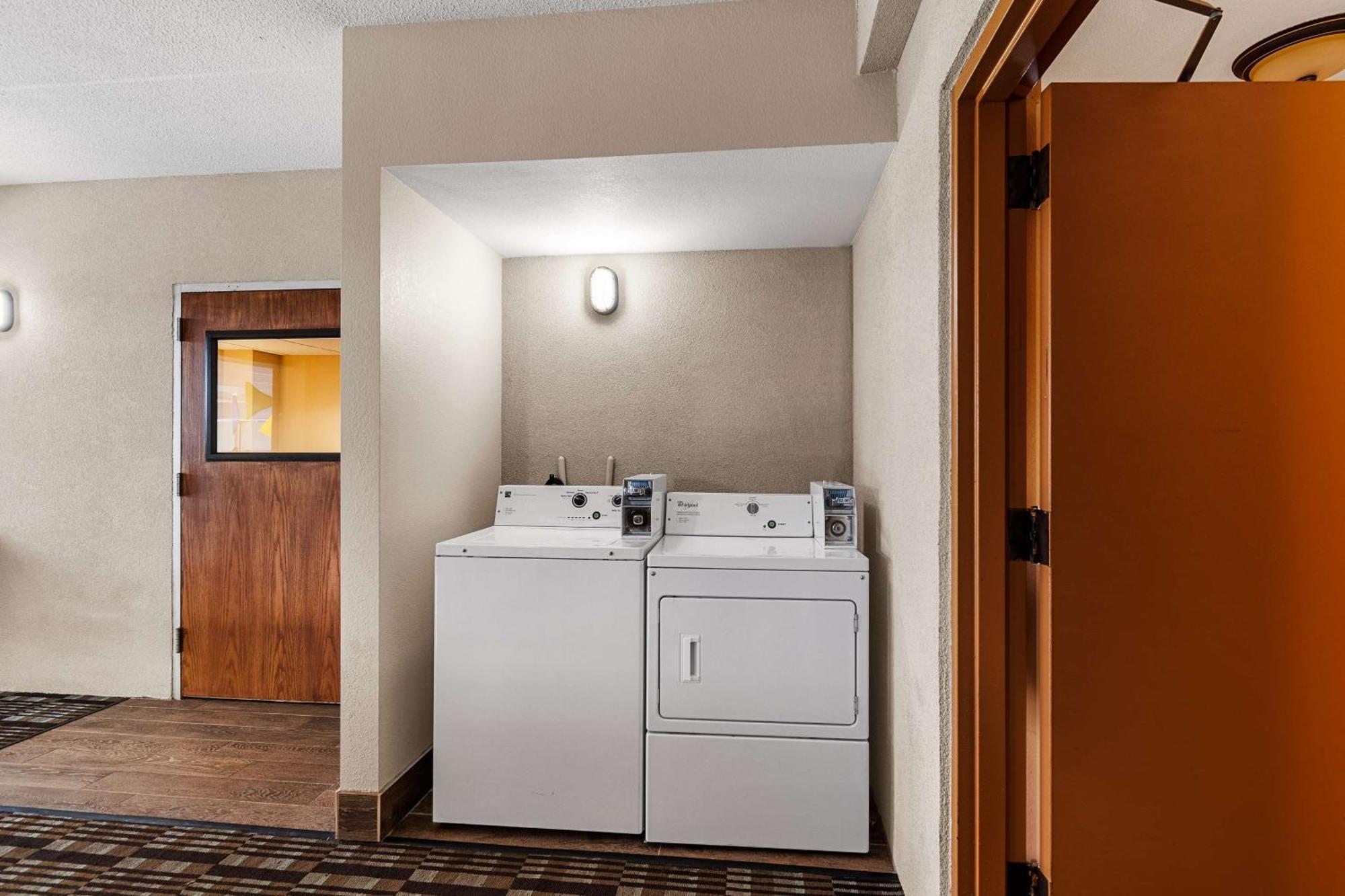 Best Western Bridgeview Hotel Superior Esterno foto